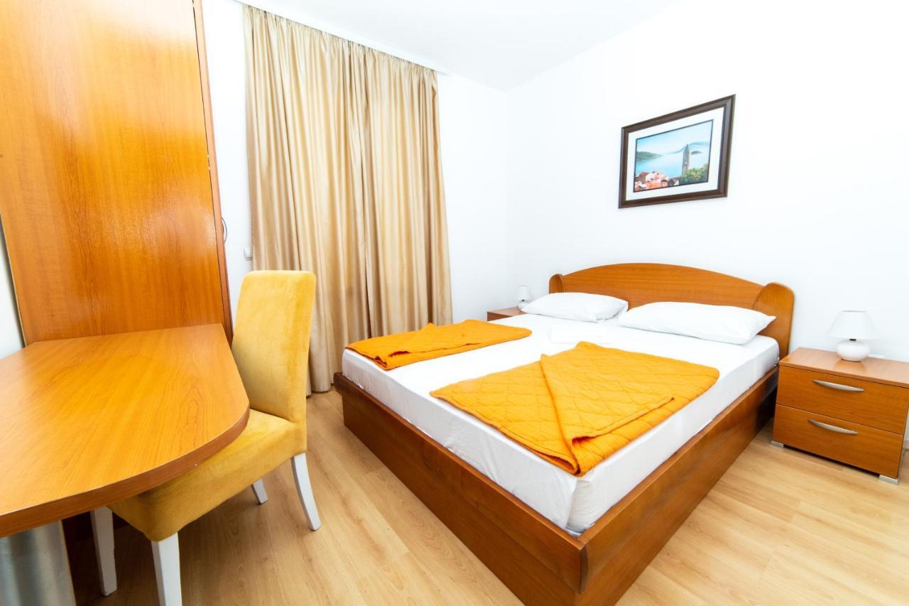 Ponta Apartment